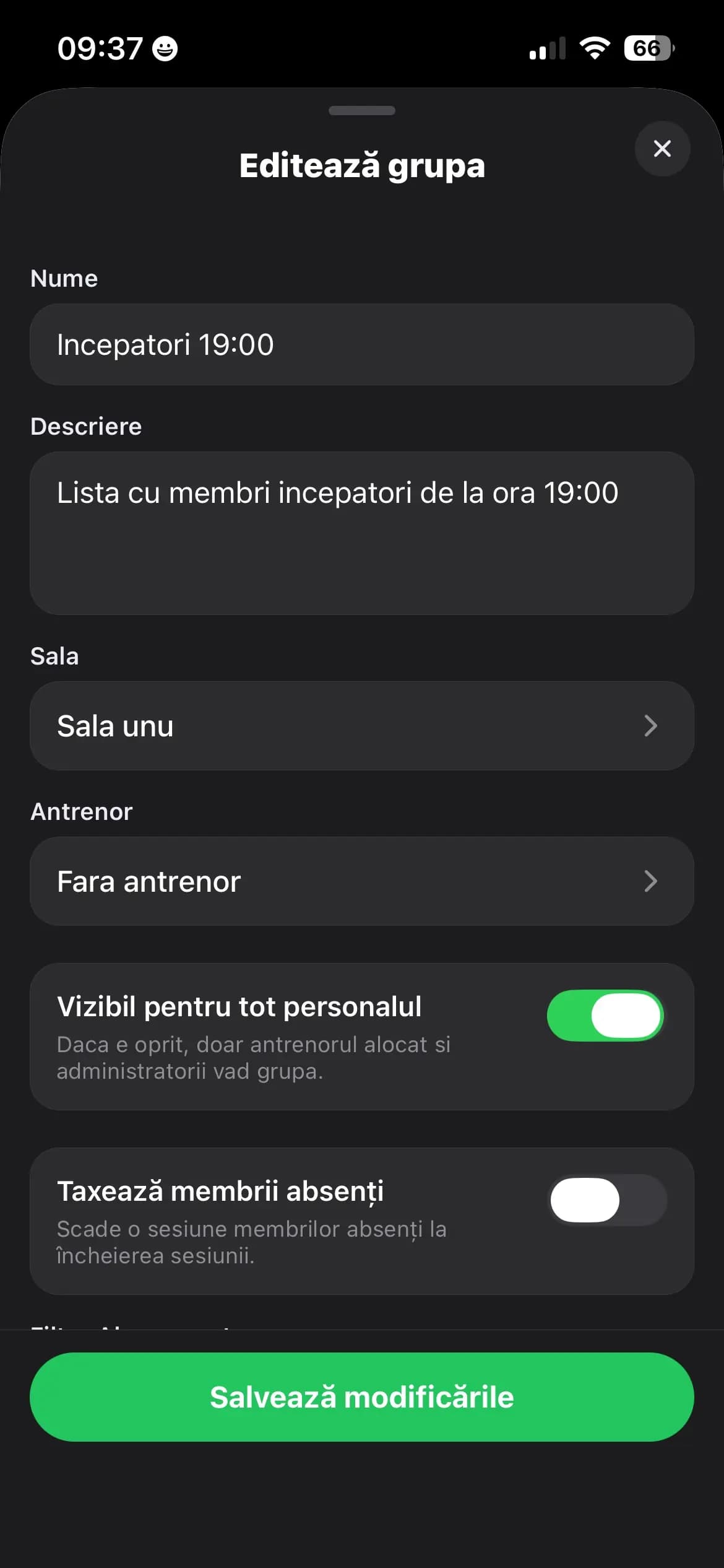 Setările unei grupe în SmartGym — antrenor, vizibilitate și taxarea membrilor absenți